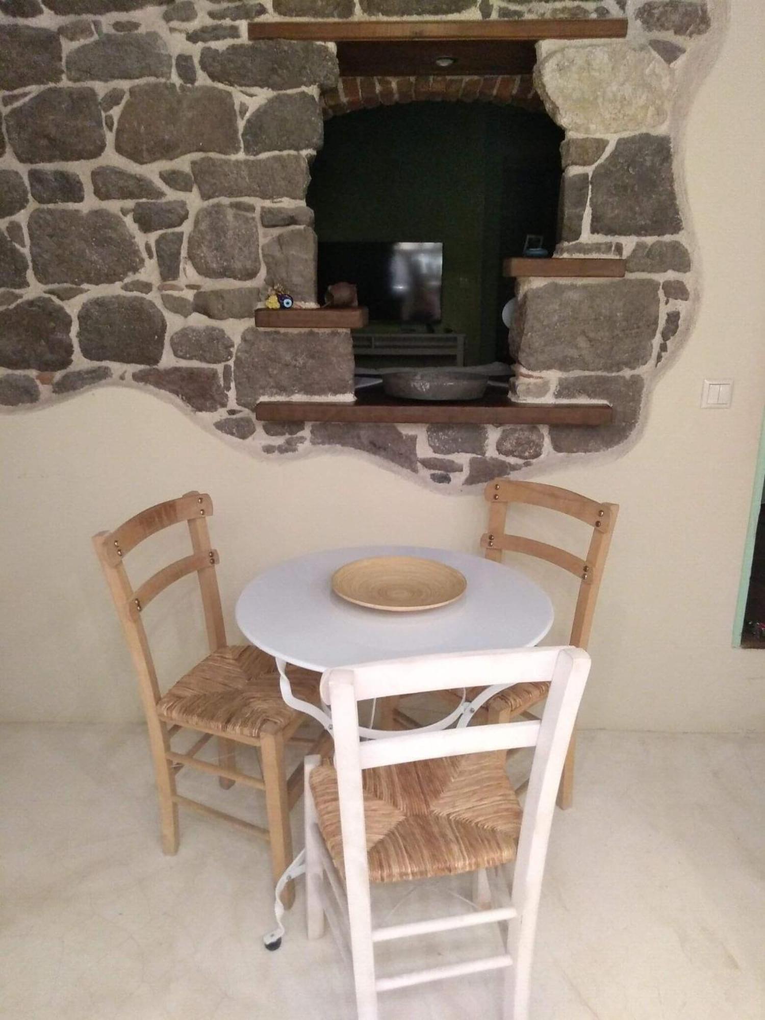 ミシナMolyvos Boutique Houseアパートメント エクステリア 写真